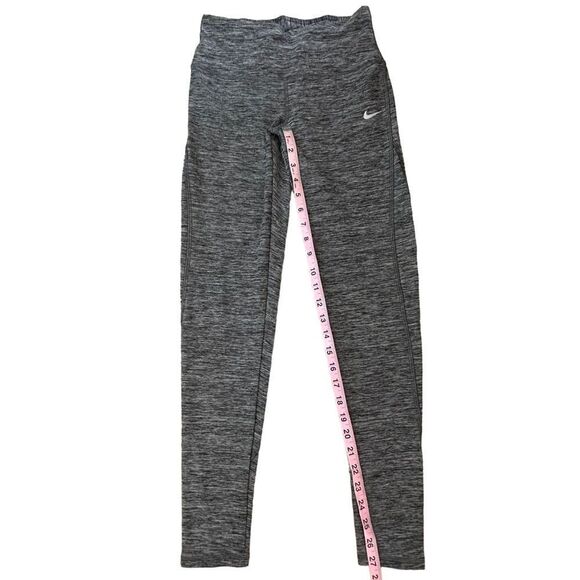 Nike ~ Women’s grey workout leggings ~ size Large - Picture 7 of 10